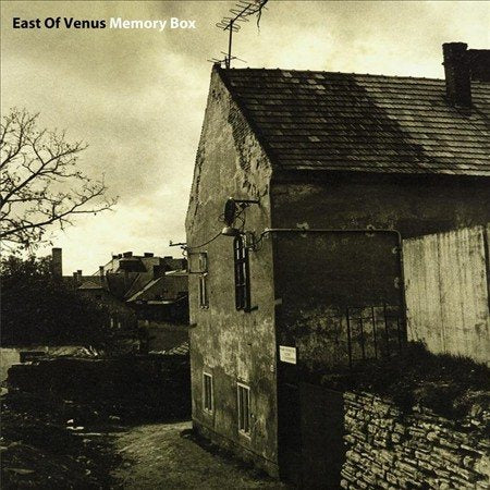 East Of Venus - MEMORY BOX (())